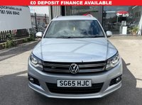 USED 2015 65 VOLKSWAGEN TIGUAN 2.0 TDI BlueMotion Tech R-Line SUV 5dr Diesel Manual 4WD Euro 6 (s/s) (150 ps) PARKING SENSORS, AUTO PARK, NAV