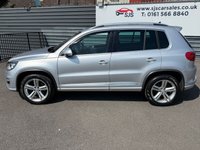 USED 2015 65 VOLKSWAGEN TIGUAN 2.0 TDI BlueMotion Tech R-Line SUV 5dr Diesel Manual 4WD Euro 6 (s/s) (150 ps) PARKING SENSORS, AUTO PARK, NAV