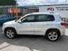 USED 2015 65 VOLKSWAGEN TIGUAN 2.0 TDI BlueMotion Tech R-Line SUV 5dr Diesel Manual 4WD Euro 6 (s/s) (150 ps) PARKING SENSORS, AUTO PARK, NAV