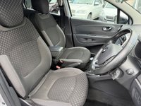 USED 2018 18 RENAULT CAPTUR 0.9 TCe ENERGY Dynamique S Nav SUV 5dr Petrol Manual Euro 6 (s/s) (90 ps) CRUISE CONTROL, BLUETOOTH, NAV