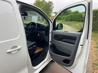 USED 2020 20 VAUXHALL VIVARO 1.5 Turbo D 2700 Sportive Panel Van 5dr Diesel Manual L1 H1 Euro 6 (s/s) (120 ps) 