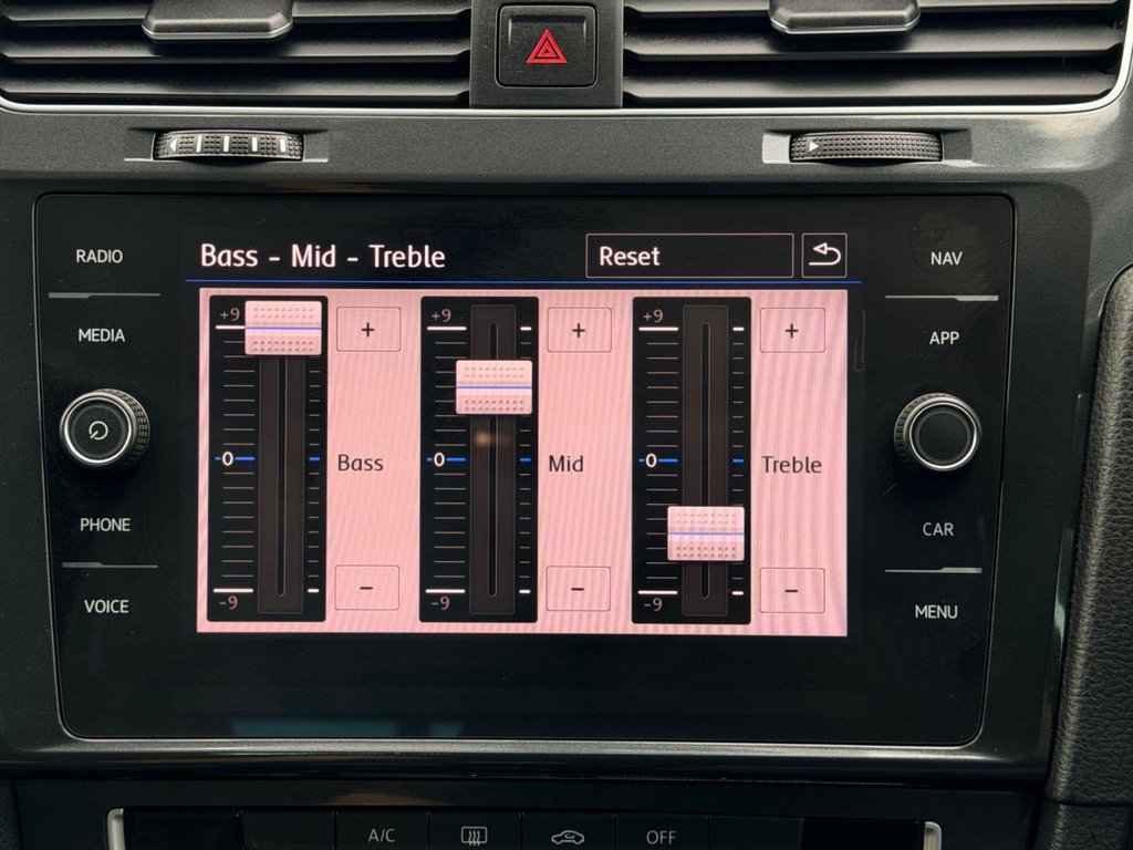 USED 2019 19 VOLKSWAGEN GOLF 1.5 TSI EVO Match Hatchback 5dr Petrol Manual Euro 6 (s/s) (130 ps) 7 Services|SatNav|Adp.Cruise|R.F Sensors|Apple CarPlay/Android Auto|