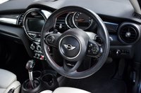 USED 2017 17 MINI HATCH 2.0 COOPER S 5 DOOR AUTO 189 BHP (EURO 6) Leather / Navigation / Park Assist
