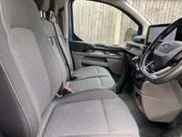 USED 2025 25 FORD TRANSIT CUSTOM 320 LIMITED L2 LWB 2.0 ECOBLUE 136BHP One Company Owner, 19000 Miles, Ford Warranty Till March 2028, Popular High Specification Limited Model In Stunning Chrome Blue!