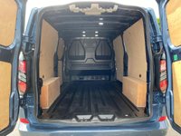 USED 2025 25 FORD TRANSIT CUSTOM 320 LIMITED L2 LWB 2.0 ECOBLUE 136BHP One Company Owner, 19000 Miles, Ford Warranty Till March 2028, Popular High Specification Limited Model In Stunning Chrome Blue!