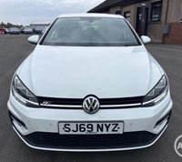 USED 2019 69 VOLKSWAGEN GOLF 1.5 TSI EVO R-Line Hatchback 5dr Petrol Manual Euro 6 (s/s) (150 ps) LONG MOT, EXCELLENT SERVICE HISTORY, HPI CLEAR, 2 X KEYS, GENUINE LOW MILEAGE, ABSOLUTELY PRISTINE CONDITION INSIDE AND OUT! R LINE SPEC, AIR CON, CRUISE, FRONT/REAR PARKING SENSORS, SAT NAV!