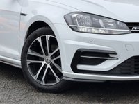USED 2019 69 VOLKSWAGEN GOLF 1.5 TSI EVO R-Line Hatchback 5dr Petrol Manual Euro 6 (s/s) (150 ps) LONG MOT, FULL VW  SERVICE HISTORY, HPI CLEAR, 2 X KEYS, GENUINE LOW MILEAGE, ABSOLUTELY PRISTINE CONDITION INSIDE AND OUT! R LINE SPEC, AIR CON, CRUISE, FRONT/REAR PARKING SENSORS, SAT NAV!