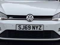 USED 2019 69 VOLKSWAGEN GOLF 1.5 TSI EVO R-Line Hatchback 5dr Petrol Manual Euro 6 (s/s) (150 ps) LONG MOT, FULL VW  SERVICE HISTORY, HPI CLEAR, 2 X KEYS, GENUINE LOW MILEAGE, ABSOLUTELY PRISTINE CONDITION INSIDE AND OUT! R LINE SPEC, AIR CON, CRUISE, FRONT/REAR PARKING SENSORS, SAT NAV!