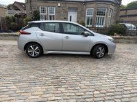 USED 2022 22 NISSAN LEAF 40kWh Acenta Hatchback 5dr Electric Auto (150 ps) 23000 Miles Full Service History+Bluetooth+Navigation+Reversing Camera