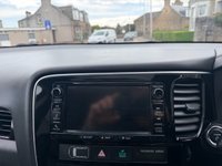 USED 2017 17 MITSUBISHI OUTLANDER 2.0h 12kWh 4h SUV 5dr Petrol Plug-in Hybrid CVT 4WD Euro 6 (s/s) (200 ps) 30000 Miles Full Service History+360 Cameras+Panoramic Sunroof+Full Leather+Heated Steering Wheel