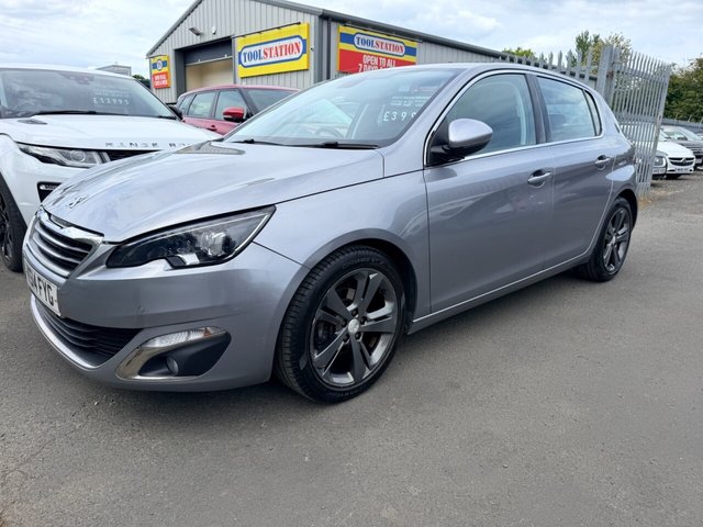 View our Peugeot 308 1.6 e-HDi Allure Hatchback 5dr Diesel Manual Euro 5 (s/s) (115 ps)
