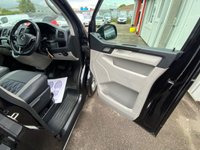 USED 2019 19 VOLKSWAGEN TRANSPORTER 2.0 BiTDI T32 BlueMotion Tech Highline Kombi Double Cab 5dr Diesel DSG FWD SWB Euro 6 (s/s) (204 ps) auto, excellent condition
