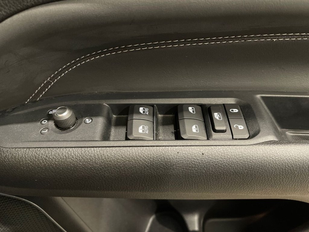 USED 2023 72 JEEP COMPASS 1.3 GSE T4 Night Eagle SUV 5dr Petrol Manual FWD Euro 6 (s/s) (130 ps) HEATED FRONT SEATS AND WHEEL