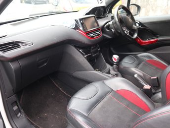 View our PEUGEOT 208