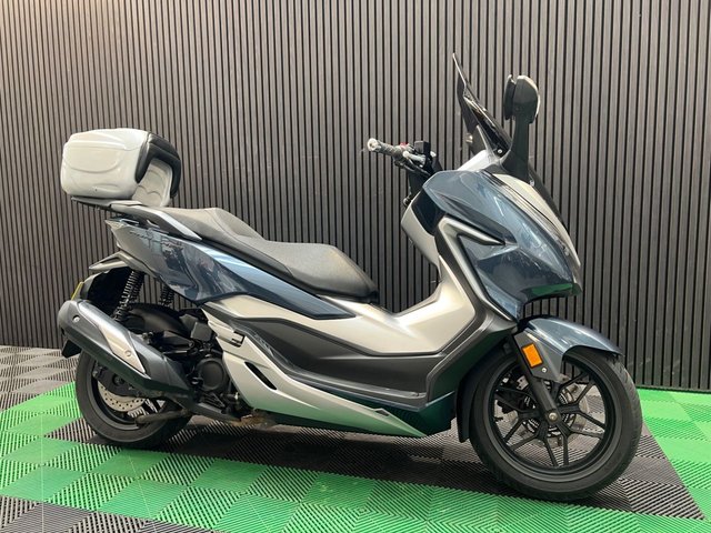 View our HONDA Forza 300