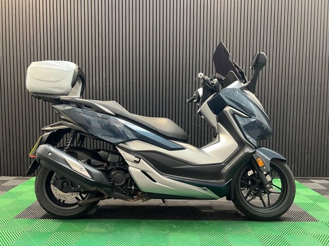 View our HONDA Forza 300