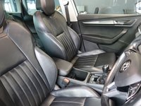 USED 2018 18 SKODA KAROQ 1.5 TSI Edition SUV 5dr Petrol Manual Euro 6 (s/s) (150 ps) HIGH SPECIFICATION KAROQ - COMES WITH A FULL SERVICE HISTORY + PANORAMIC GLASS SUNROOF + SATELLITE NAVIGATION +  DAB DIGITAL RADIO + BLUETOOTH CONNECTIVITY + APPS CONTROL + IN CAR ENTERTAINMENT WITH TOUCH SCREEN MEDIA DISPLAY + LEATHER MULTI FUNCTION STEERING WHEEL + AUTOMATIC FULL LED HEADLIGHTS + LED DAY TIME RUNNING LIGHTS + HILL HOLD START ASSIST + ECO START / STOP FUNCTION + ADAPTIVE CRUISE CONTROL + SELECTABLE DRIVING MODES + FRONT AND REAR PARKING SENSORS + PRIVACY GLASS + DUAL ZONE CLIMA