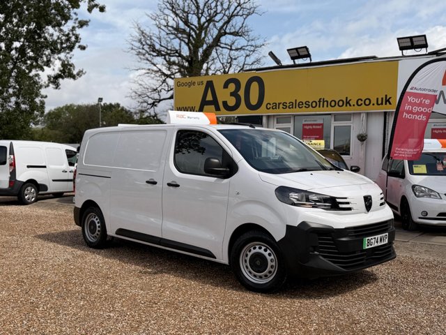 View our PEUGEOT E-EXPERT