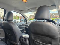 USED 2019 19 NISSAN NAVARA 2.3 dCi Tekna Pickup Double Cab 4dr Diesel Auto 4WD Euro 6 (190 ps) *LOW MILEAGE + ROLLER TOP*