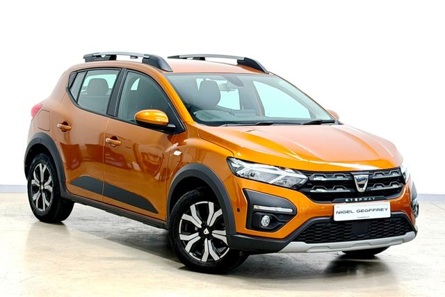View our DACIA SANDERO STEPWAY