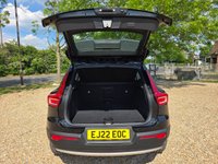 USED 2022 22 VOLVO XC40 1.5 T3 Momentum SUV 5dr Petrol Auto Euro 6 (s/s) (163 ps) 
