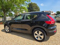 USED 2022 22 VOLVO XC40 1.5 T3 Momentum SUV 5dr Petrol Auto Euro 6 (s/s) (163 ps) 