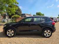 USED 2022 22 VOLVO XC40 1.5 T3 Momentum SUV 5dr Petrol Auto Euro 6 (s/s) (163 ps) 