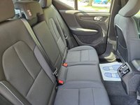 USED 2022 22 VOLVO XC40 1.5 T3 Momentum SUV 5dr Petrol Auto Euro 6 (s/s) (163 ps) 