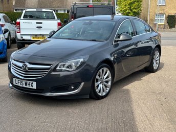 2015 VAUXHALL INSIGNIA 2.0 CDTi Elite Nav Hatchback 5dr Diesel Auto Euro 5 (163 ps)