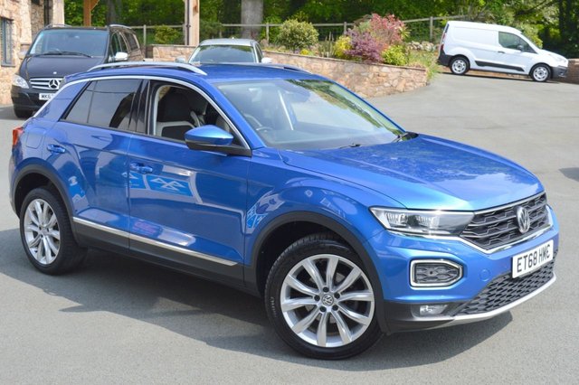 View our VOLKSWAGEN T-ROC