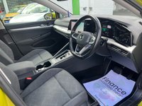 USED 2021 21 VOLKSWAGEN GOLF 1.0 eTSI MHEV Life Estate 5dr Petrol Hybrid DSG Euro 6 (s/s) (110 ps) ** PETROL ....AUTOMATIC**01543 877320