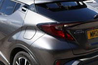 USED 2021 21 TOYOTA C-HR 2.0 VVT-h GPF Design SUV 5dr Petrol Hybrid CVT Euro 6 (s/s) (184 ps) 