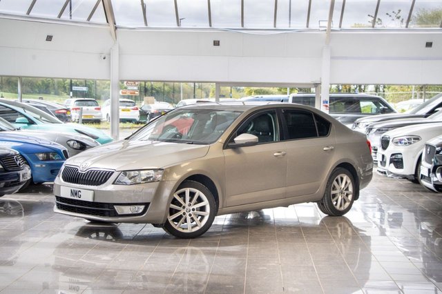 View our Skoda Octavia 1.4 TSI Elegance Hatchback 5dr Petrol Manual Euro 5 (s/s) (140 ps)