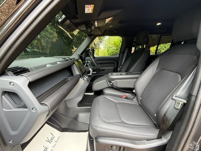 View our LAND ROVER DEFENDER 110