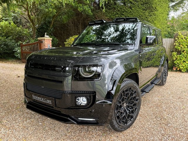 View our Land Rover Defender 110 3.0 D250 HARD TOP X-DYNAMIC SE 6 SEATER 