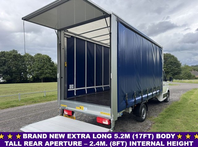 View our VOLKSWAGEN CRAFTER