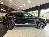 USED 2014 P VOLKSWAGEN TOUAREG 3.0 TDI V6 BlueMotion Tech SE SUV 5dr Diesel Tiptronic 4WD Euro 5 (s/s) (245 ps) 