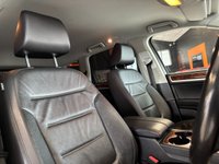 USED 2014 P VOLKSWAGEN TOUAREG 3.0 TDI V6 BlueMotion Tech SE SUV 5dr Diesel Tiptronic 4WD Euro 5 (s/s) (245 ps) 