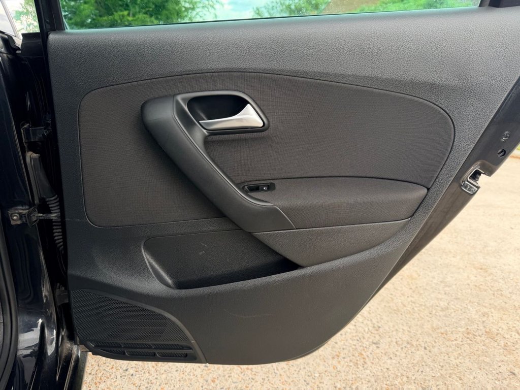 USED 2016 66 VOLKSWAGEN POLO 1.2 TSI BlueMotion Tech Match Hatchback 5dr Petrol Manual Euro 6 (s/s) (90 ps) 9 Services|&pound;20 Road Tax|Rear & Front Sensors|