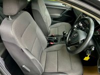 USED 2017 67 VOLKSWAGEN GOLF 1.4 TSI BlueMotion Tech SE Hatchback 5dr Petrol Manual Euro 6 (s/s) (125 ps) 2 OWNER WITH ONLY 35,000 MILES//APPLE-PLAY//FRONT-REAR PARK SENSORS//ELEC FOLD MIRRORS//BLUETOOTH//DAB//X8 VW SERVICE STAMPS//ALLOYS//BEAUTIFULLY KEPT INSIDE AND OUT/X11 AIRBAGS// Euro 6 (s/s) (125 ps) 2 OWNER WITH ONLY 35,000 MILES//APPLE-PLAY//FRONT-REAR PARK SENSORS//ELEC FOLD MIRRORS//BLUETOOTH//DAB//X5 VW SERVICE STAMPS//ALLOYS//BEAUTIFULLY KEPT INSIDE AND OUT/X11 AIRBAGS//