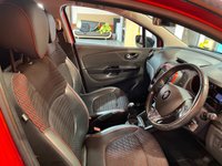 USED 2015 15 RENAULT CAPTUR 1.5 dCi ENERGY Signature SUV 5dr Diesel Manual Euro 5 (s/s) (90 ps) 17" Alloys. Camera. Cruise.
