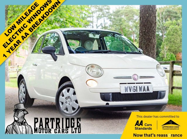 View our Fiat 500 1.2 Pop Hatchback 3dr Petrol Manual Euro 5 (s/s) (69 bhp)