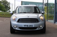 USED 2016 MINI COUNTRYMAN 1.6 Cooper D SUV 5dr Diesel Manual Euro 5 (s/s) (112 ps) - EURO 6 - ULEZ, OVER &pound;7K OF EXTRAS - &pound;35 TAX, CHILI PACK, NAV, LEATHER, 17" ALLOYS, CRUISE, DAB, P/SENSORS, BLUETOOTH