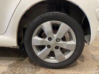 USED 2011 11 TOYOTA AYGO 1.0 VVT-i Go Hatchback 5dr Petrol Manual Euro 5 (67 ps) Sat Nav