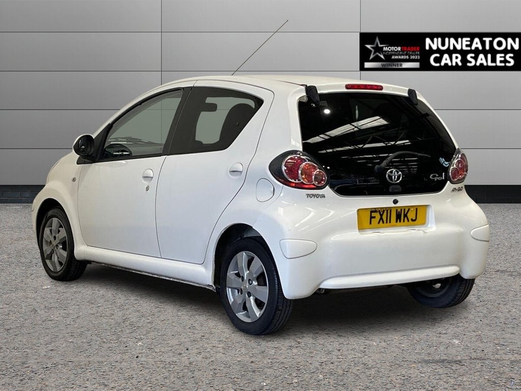 USED 2011 11 TOYOTA AYGO 1.0 VVT-i Go Hatchback 5dr Petrol Manual Euro 5 (67 ps) Sat Nav