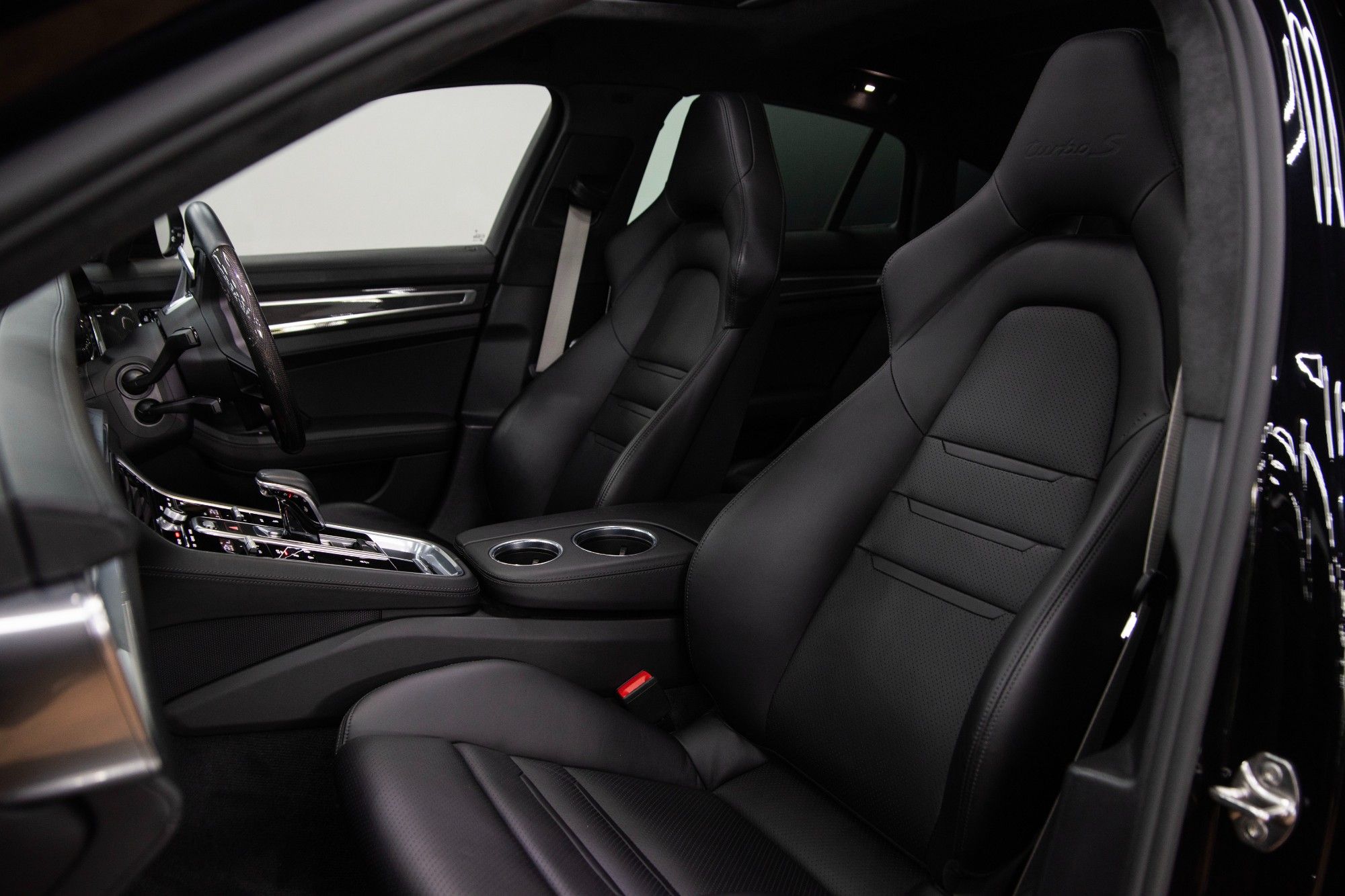USED 2019 19 PORSCHE PANAMERA 4.0 V8 E-Hybrid 14kWh Turbo S Saloon  