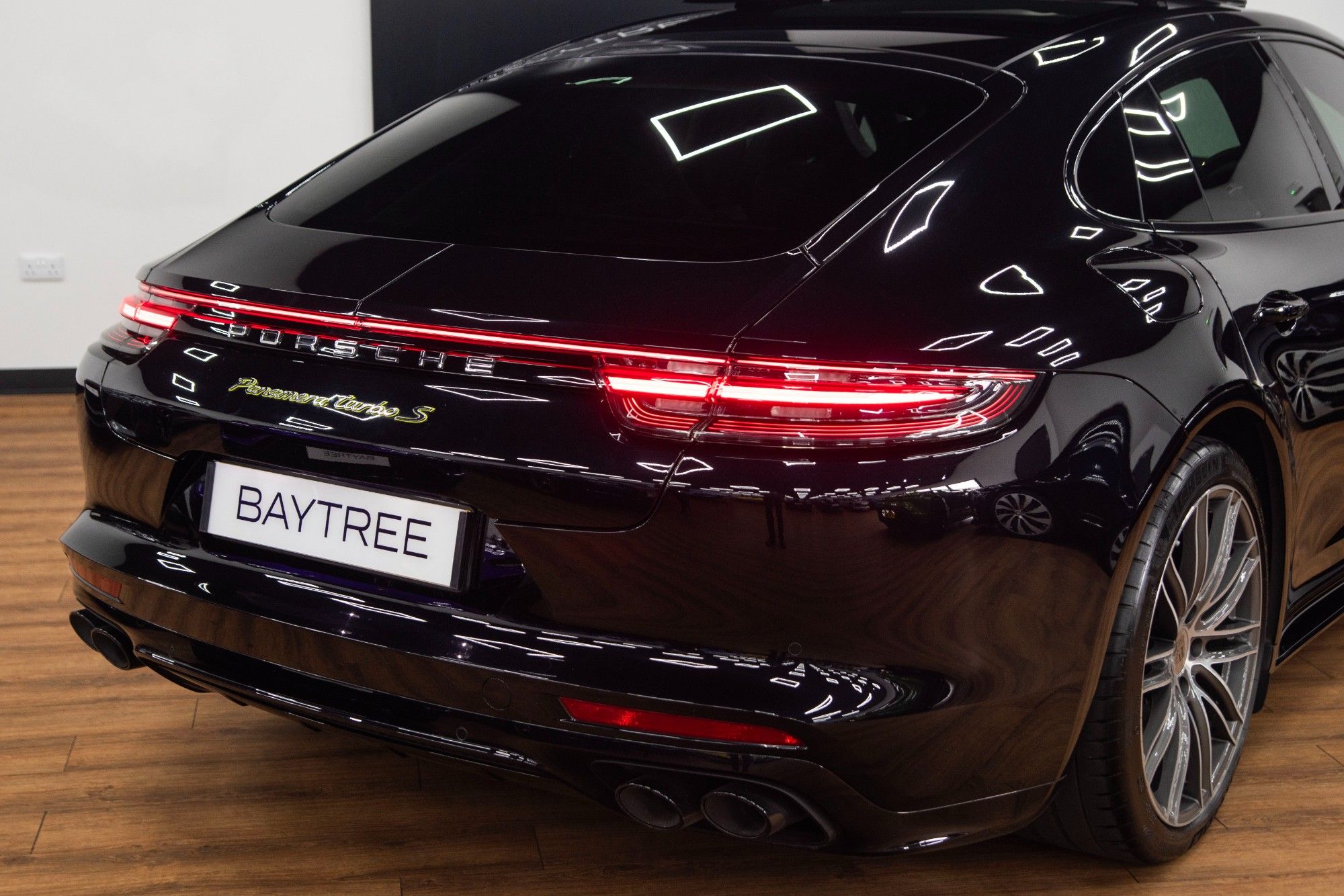 USED 2019 19 PORSCHE PANAMERA 4.0 V8 E-Hybrid 14kWh Turbo S Saloon  