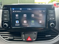 USED 2017 67 HYUNDAI I30 1.0 T-GDi Blue Drive SE Nav Hatchback 5dr Petrol Manual Euro 6 (s/s) (120 ps) LOW INSURANCE +12 MONTHS MOT +SE NAVIGATION / REVERSE PARKING CAMERA +MEDIA/USB/AUX/DAB +ONLY 49,000 MILES+ FSH