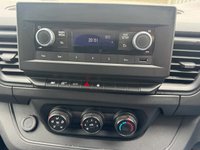 USED 2022 22 RENAULT TRAFIC 2.0 dCi Blue SL28 Business Panel Van 5dr Diesel Manual L1 H1 Euro 6 (s/s) (150 ps) 