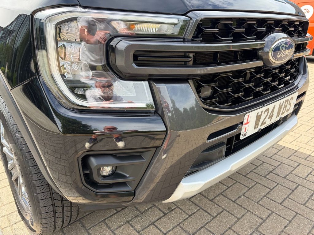 USED 2023 W FORD RANGER WILDTRACK 4x4 2.0EcoBlue EU6 10-SPEED AUTO S/S NEW SHAPE D/CAB PICK UP *A/C*S/N*LEATHER*CAMERA*PDC*HEAT PACK*ALLOYS* FULLY LOADED / 10-SPEED AUTO